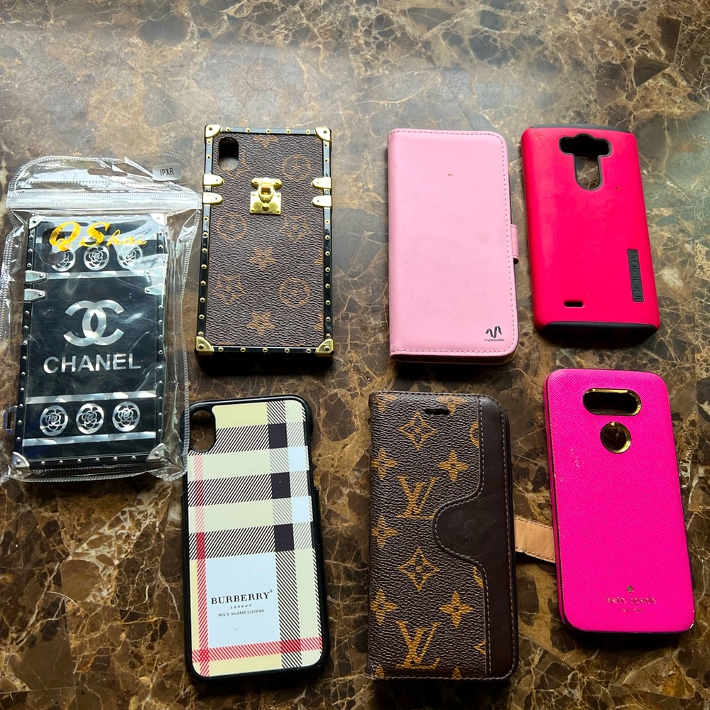 IPHONE / ANDROID PHONE CASES